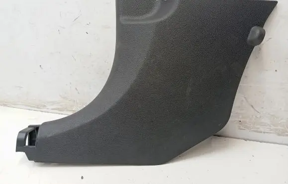 Hyundai Tucson TL Foot area side trim 85825D7900