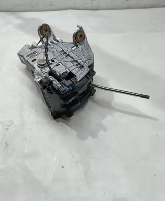 Lexus RX 330 - 350 - 400H Gear shifter/selector MB4897402