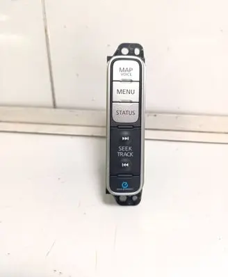 Nissan Leaf I (ZE0) Head unit multimedia control 3ND0A210485