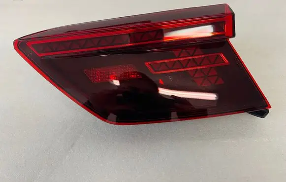 Volkswagen Tiguan Tailgate rear/tail lights 5NA945308D 80005172 122035