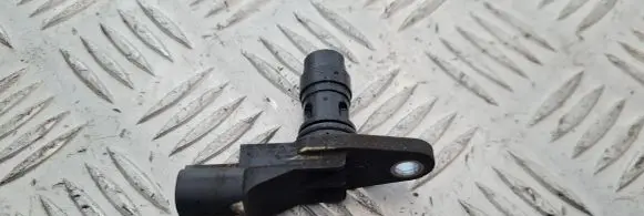 Isuzu D-Max Camshaft speed sensor 
