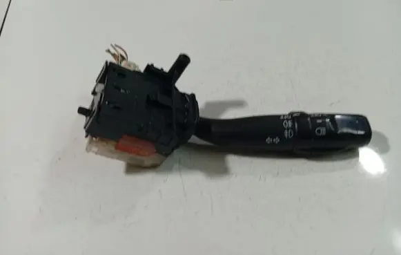 Toyota Avensis T250 Indicator stalk 173650