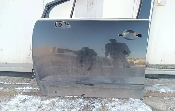Peugeot 5008 Front door 