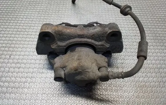 Volkswagen Transporter - Caravelle T5 Front brake caliper 7H0105J