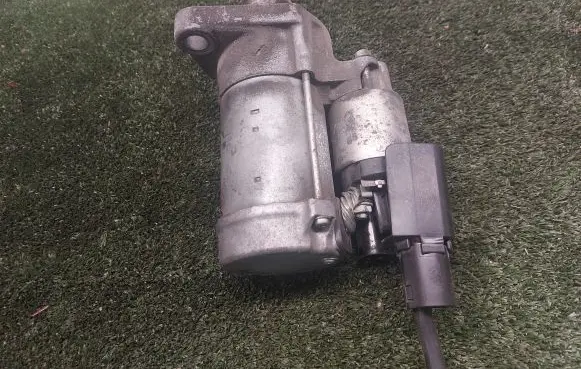 Volkswagen Golf VII Starter motor 0AH911023G 4280008861