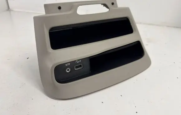 Chrysler Pacifica Glove box central console 6EM051D2AE 68229840AB 68229840AA