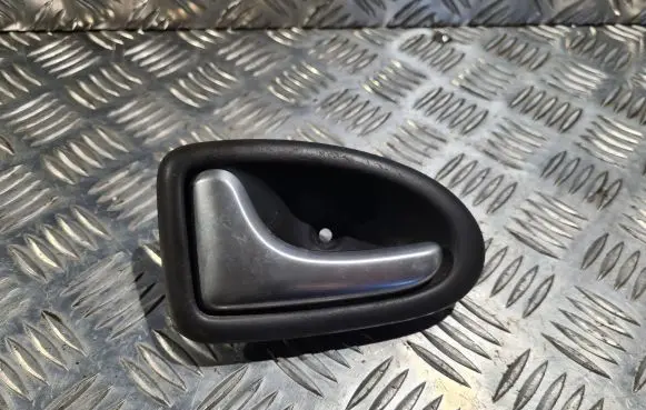 Renault Scenic I Front door interior handle 8200028994