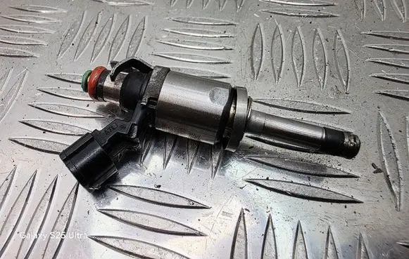 Nissan Qashqai Fuel injector 4350R0060 H8201141604
