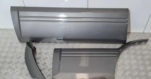 Nissan Terrano Front door trim (molding)