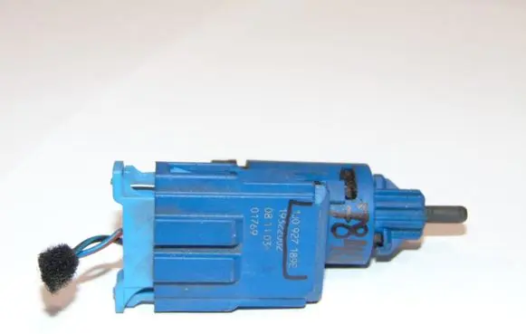 Clutch pedal sensor