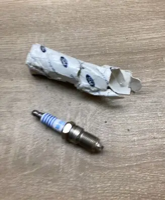Ford Escort Spark plug 1216460 87YF12405AE