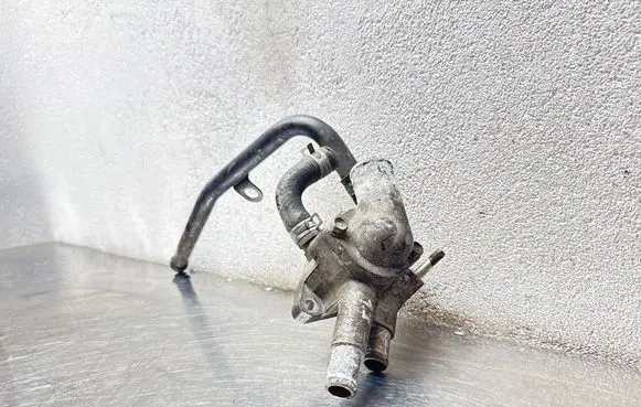 Opel Astra G Thermostat/thermostat housing 