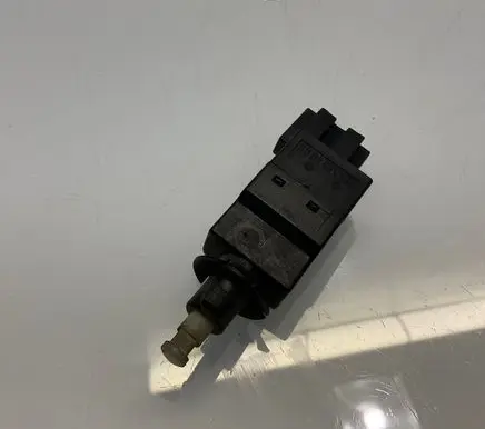 Mercedes-Benz E W211 Brake pedal sensor switch 0015454009 A0015454009
