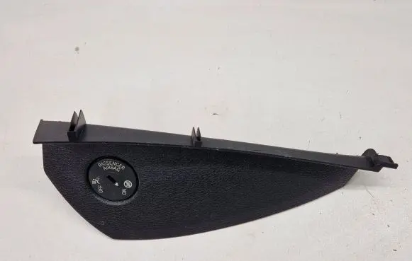 BMW 1 F20 F21 Dashboard side end trim 9205406