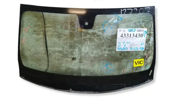 Mercedes-Benz GLB x247 Front windscreen/windshield window 43R010546 DOT376 A114832
