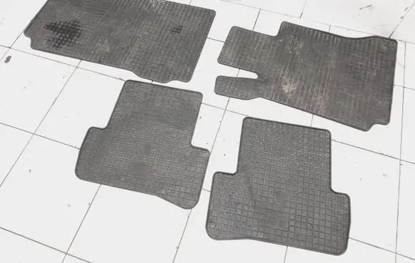 Mercedes-Benz C W204 Car floor mat set 