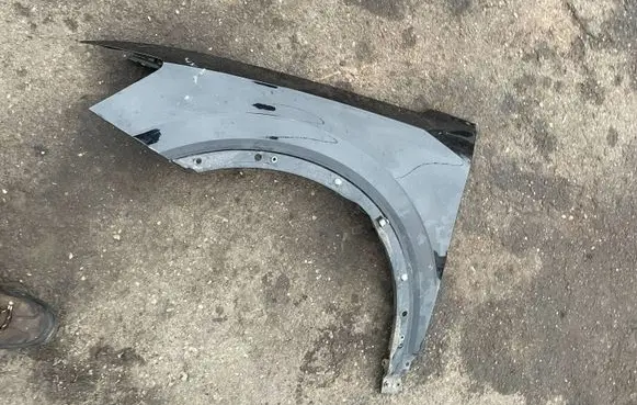 Audi Q2 - Fender 81A821469 0453817