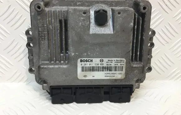 Renault Trafic II (X83) Engine control unit/module 8200325720 8200051609
