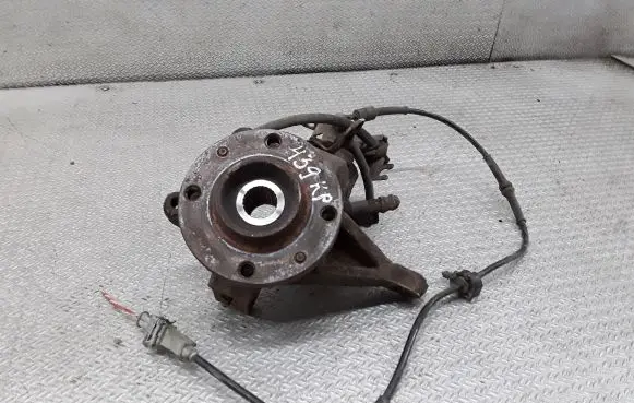 Citroen Xsara Front wheel hub spindle knuckle