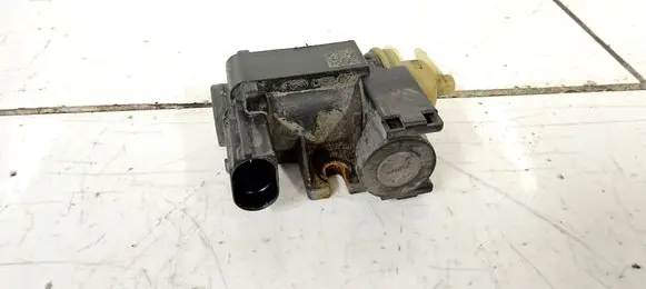 Audi A4 S4 B8 8K Turbo solenoid valve 8k0906627