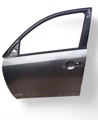 KIA Sorento Front door