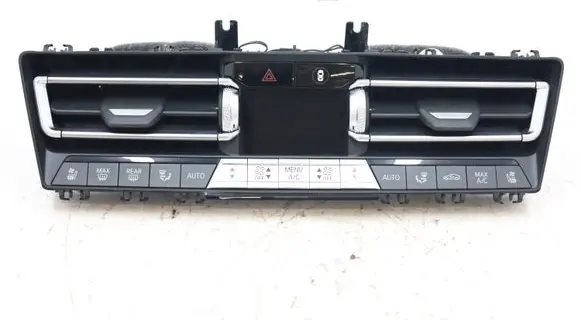 BMW M8 F93 Gran Coupe Climate control unit 9458566MWGK651 9458566 5A1D430MWGK4512