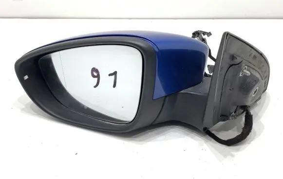 Volkswagen Scirocco Front door electric wing mirror 