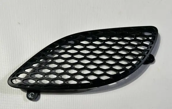 Dodge Durango Bonnet wind deflector 65684358
