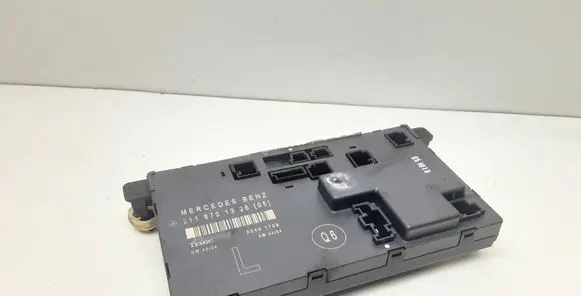 Mercedes-Benz E W211 Door control unit/module 2118701326