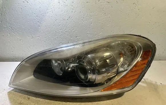Volvo XC60 Headlight/headlamp 30763137 89902828
