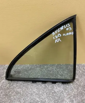 Toyota Avensis T220 Rear side window 43R00048 DOT24AS2M68