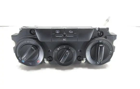 Skoda Octavia Mk2 (1Z) Climate control unit