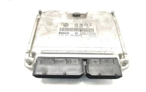 Volkswagen Polo Engine control unit/module 038906019LC 1039S02919 0281011200