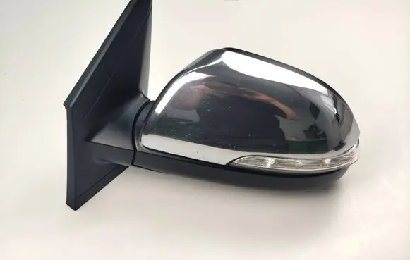 SsangYong Korando Front door electric wing mirror E4023387