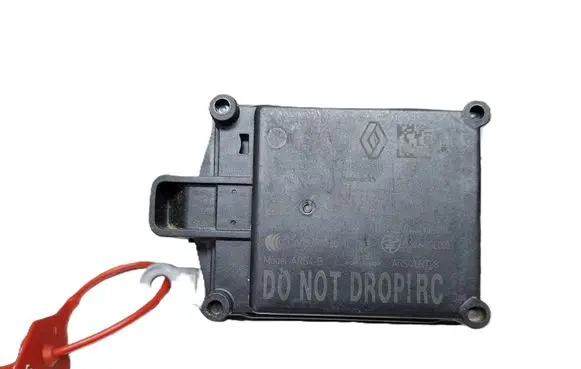 Renault Captur II Distronic sensor radar S27639351 284473987R