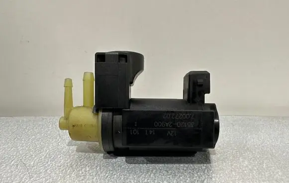 Hyundai ix35 Turbo solenoid valve 351202A900
