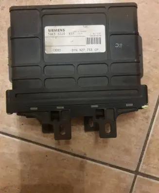 Audi A4 S4 B5 8D Gearbox control unit/module 01N927733CP 5WK33220 9802030240