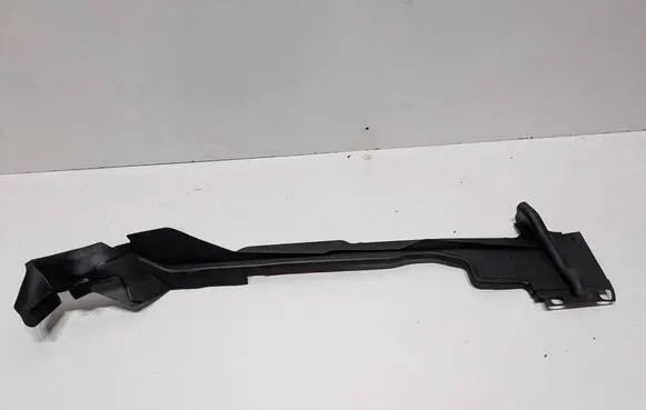 Audi A8 S8 D5 Fender end trim 4N0821170