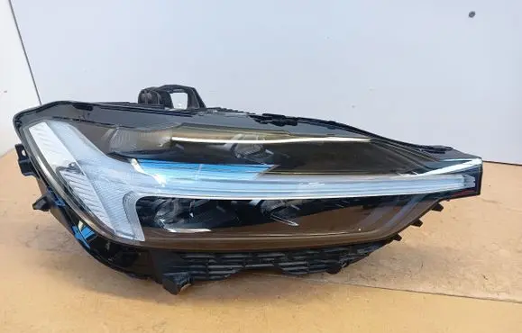 Volvo XC60 Headlight/headlamp 32337379
