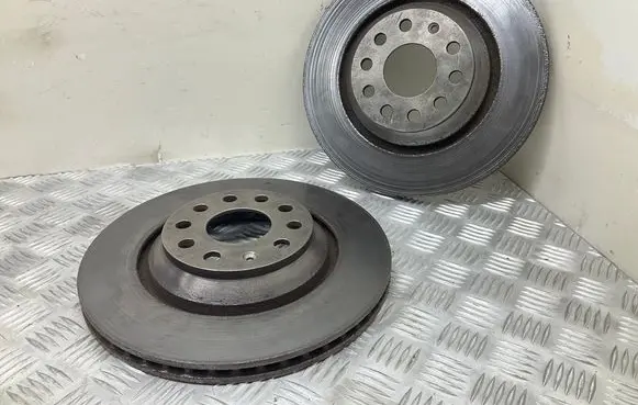 Seat Alhambra (Mk2) Front brake disc