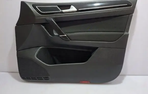Volkswagen Golf Sportsvan Front door card panel trim