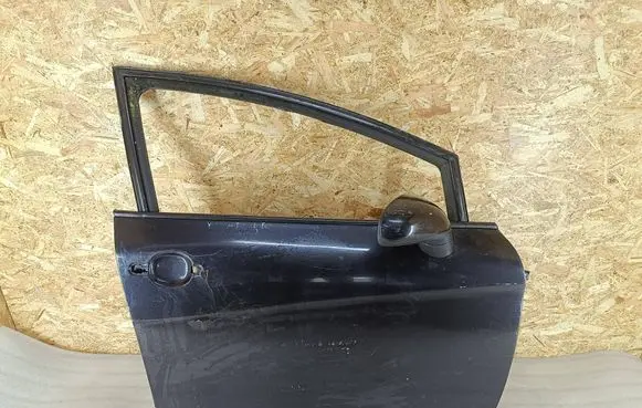 Seat Leon (1P) Front door