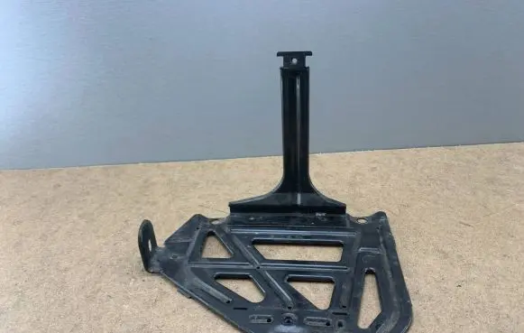 Battery bracket