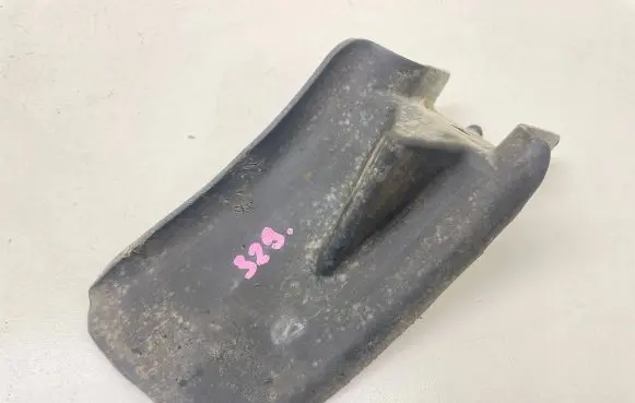Volvo V70 Rear mudguard 30647010