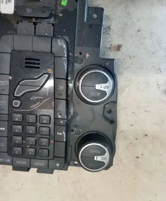 Volvo XC60 Climate control unit 31288104 13W14E06 SN2100071795
