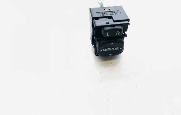 Toyota Avensis T250 Wing mirror switch 183574