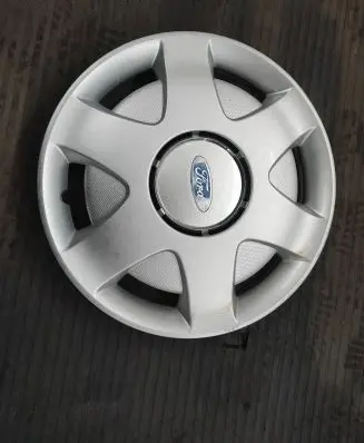 Ford Galaxy R15 wheel hub/cap/trim XM211130CAW