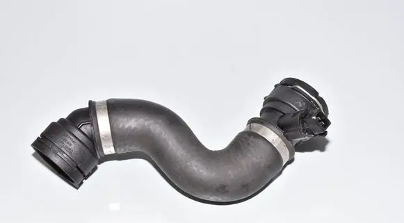 BMW X5 E53 Engine coolant pipe/hose 7521778