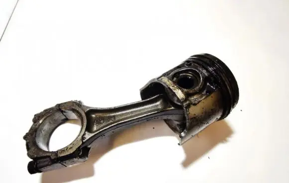 Piston with connecting rod