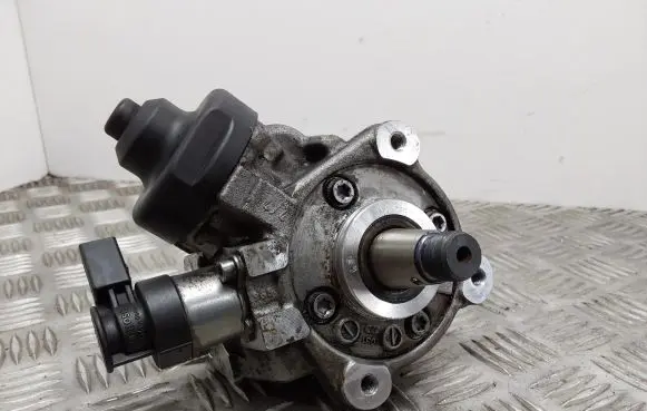 Audi Q5 SQ5 Fuel injection high pressure pump 03L130755AC 0445010529